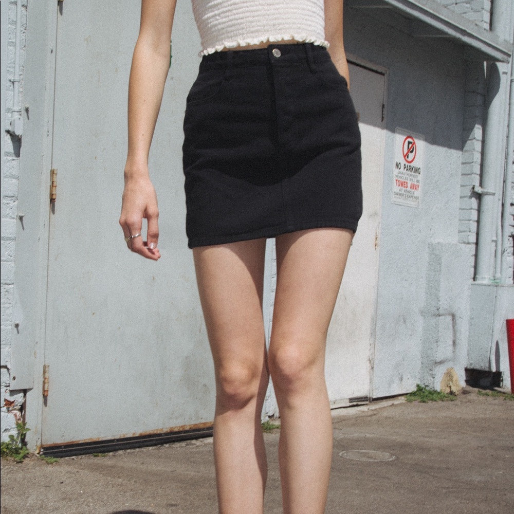 Cute button up black skirt